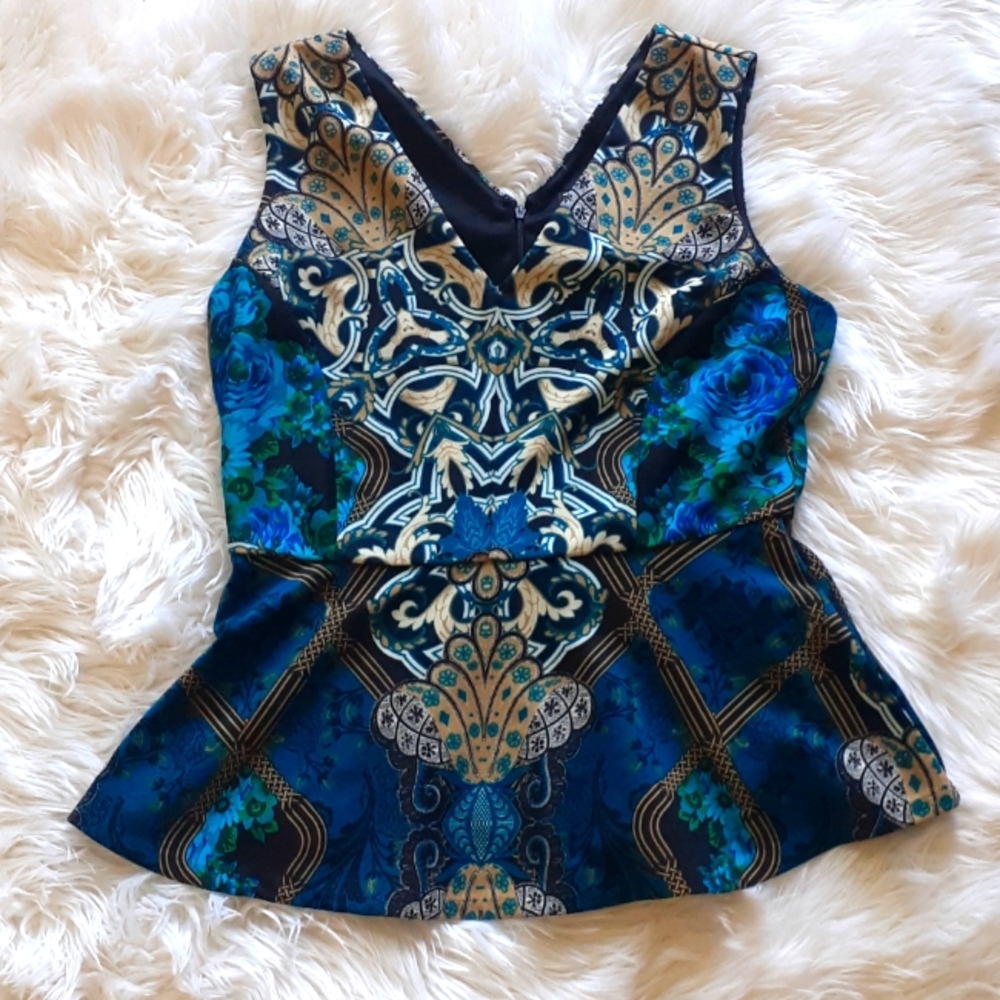 New York & Company Blue & Gold Printed Peplum Top Size Medium